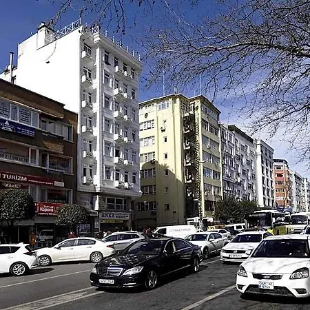 Ozbek Hotel 3*